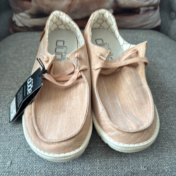 Hey Dude Tan and Pink Sneakers Relaxed Canvas Style - Picture 2 of 3